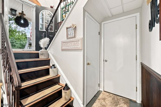 62 Lawrence Rd, Randolph Twp., NJ 07869