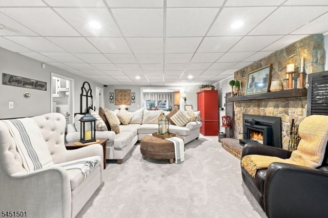 62 Lawrence Rd, Randolph Twp., NJ 07869