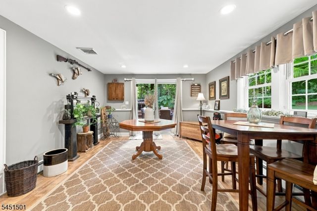 62 Lawrence Rd, Randolph Twp., NJ 07869
