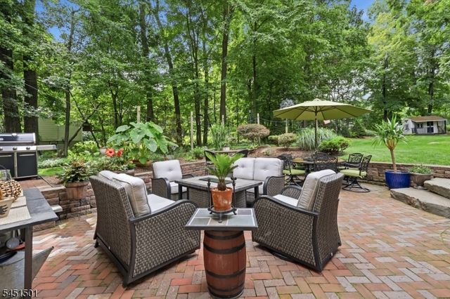 62 Lawrence Rd, Randolph Twp., NJ 07869