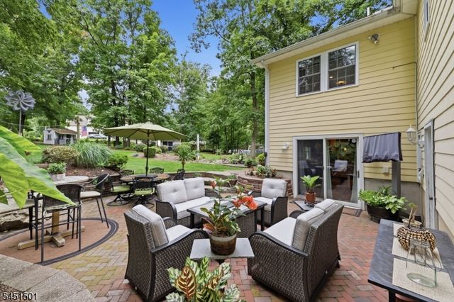 62 Lawrence Rd, Randolph Twp., NJ 07869