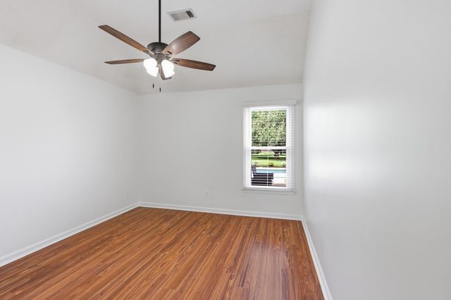 1325 RIVER PINE DR, Collierville, TN 38017