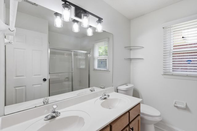 1325 RIVER PINE DR, Collierville, TN 38017