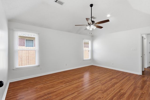 1325 RIVER PINE DR, Collierville, TN 38017