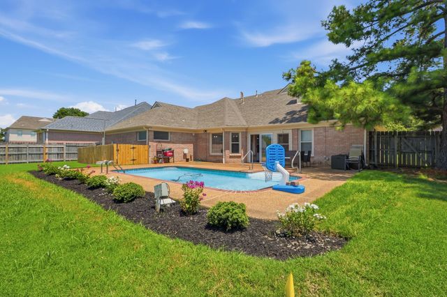 1325 RIVER PINE DR, Collierville, TN 38017