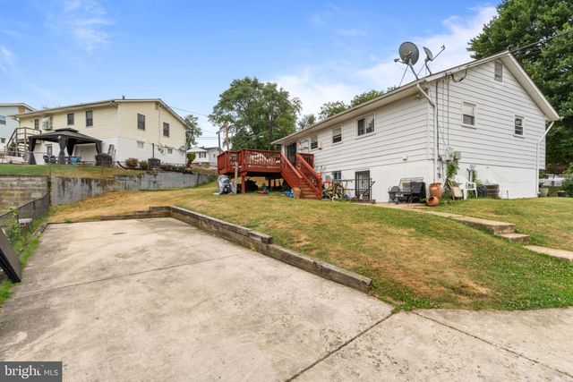 6816 PEPPER ST, Capitol Heights, MD 20743