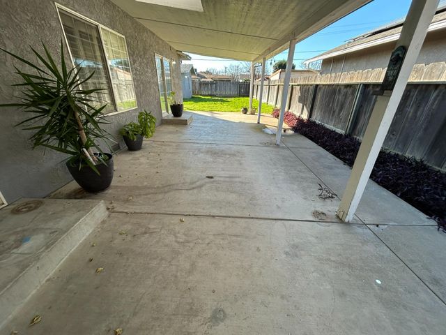 2581 Ballantyne Drive, Merced, CA 95341