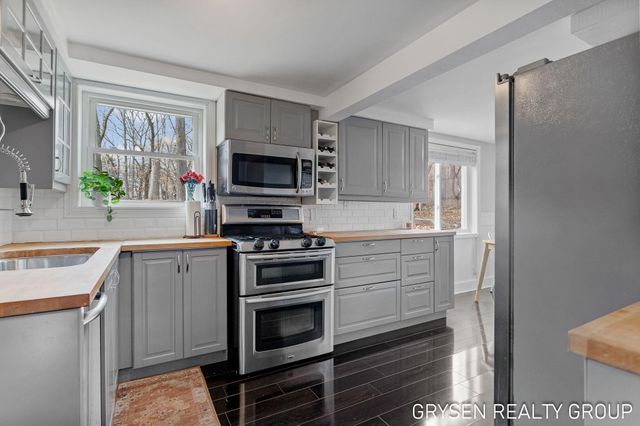 3631 Minnie Avenue Sw, City Of Wyoming, MI 49519