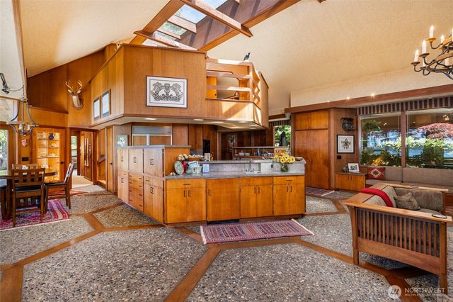 3559 Biz Point Road, Anacortes, WA 98221