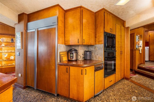 3559 Biz Point Road, Anacortes, WA 98221