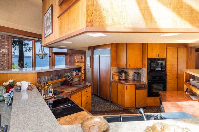 3559 Biz Point Road, Anacortes, WA 98221