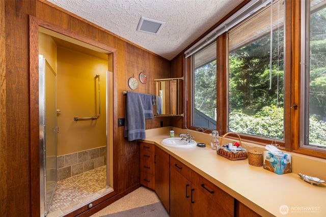 3559 Biz Point Road, Anacortes, WA 98221
