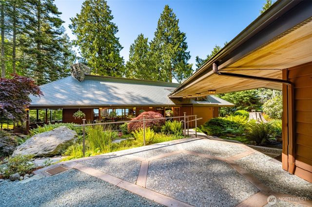 3559 Biz Point Road, Anacortes, WA 98221