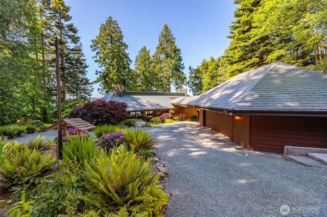 3559 Biz Point Road, Anacortes, WA 98221