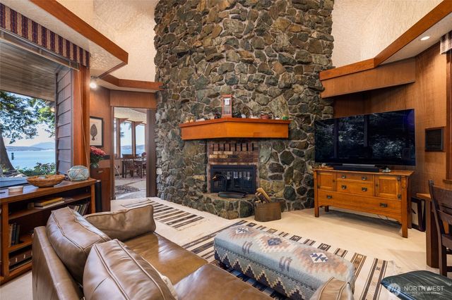 3559 Biz Point Road, Anacortes, WA 98221