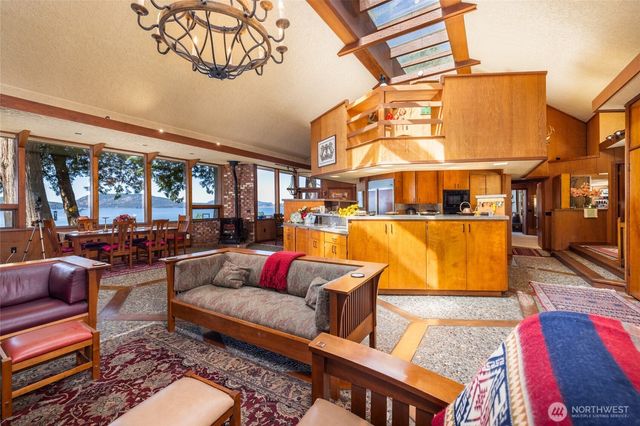 3559 Biz Point Road, Anacortes, WA 98221