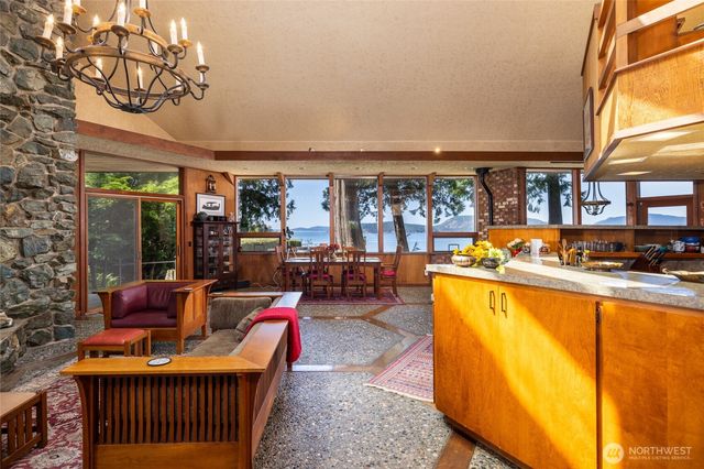 3559 Biz Point Road, Anacortes, WA 98221