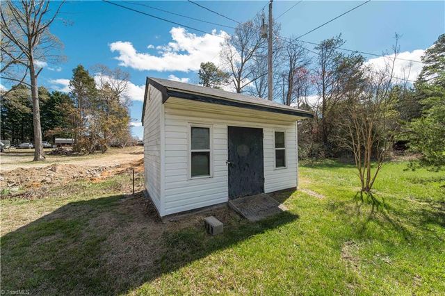 4330 Glenford Drive, Winston-salem, NC 27107