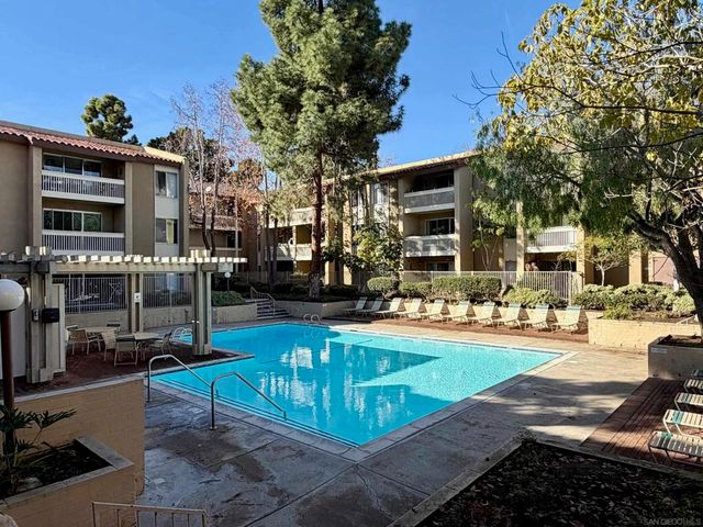 1885 Diamond St. 2-211, San Diego, CA 92109