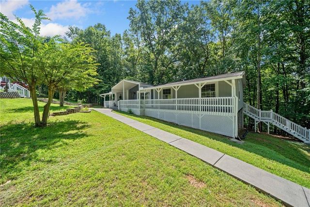 108 Overlook Trail, Dallas, GA 30132