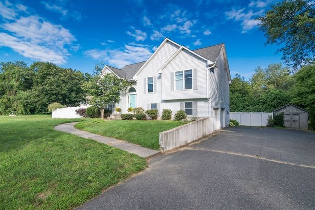 4 Phillips Place, Hadley, MA 01035