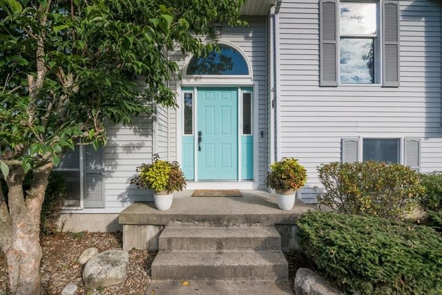 4 Phillips Place, Hadley, MA 01035