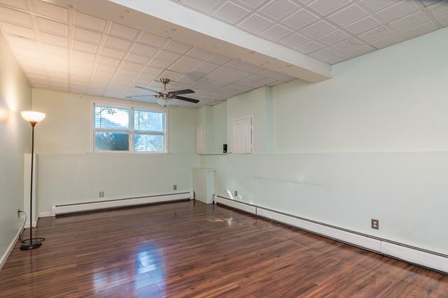 4 Phillips Place, Hadley, MA 01035