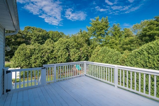 4 Phillips Place, Hadley, MA 01035