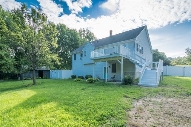 4 Phillips Place, Hadley, MA 01035