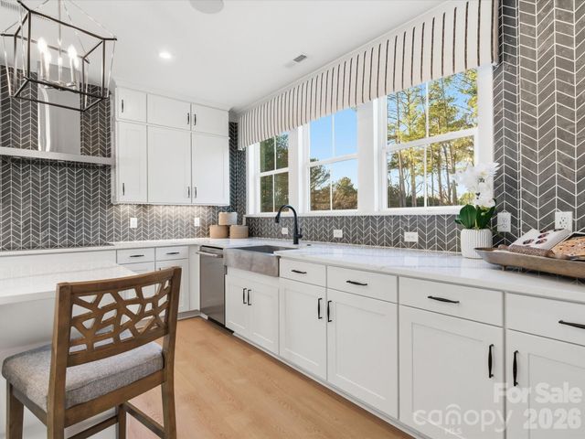 14018 Meera Lane, Charlotte, NC 28277