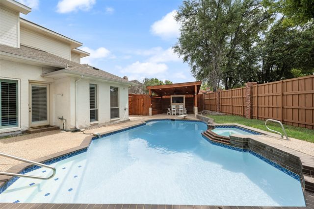 4612 Saxon Drive, Plano, TX 75093