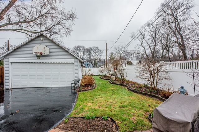 59 Armstrong Avenue, Irondequoit, NY 14617