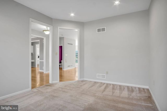 2191 CANTERBURY DR, Mechanicsburg, PA 17055