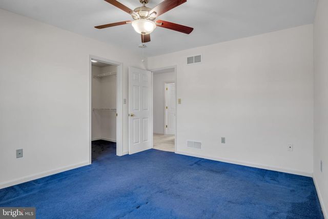 2191 CANTERBURY DR, Mechanicsburg, PA 17055