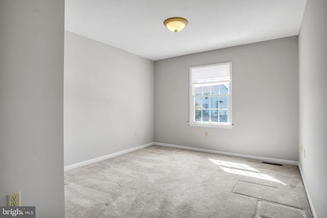2191 CANTERBURY DR, Mechanicsburg, PA 17055