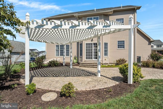 2191 CANTERBURY DR, Mechanicsburg, PA 17055