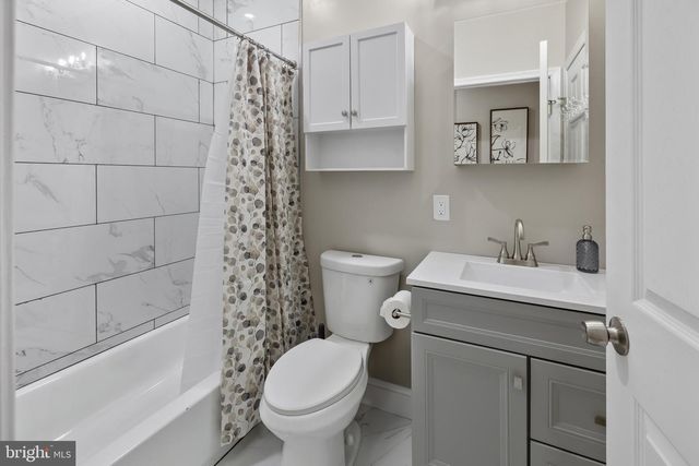 2202 E CHASE ST, Baltimore, MD 21213