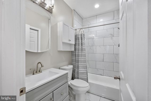 2202 E CHASE ST, Baltimore, MD 21213