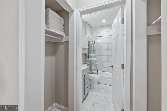 2202 E CHASE ST, Baltimore, MD 21213