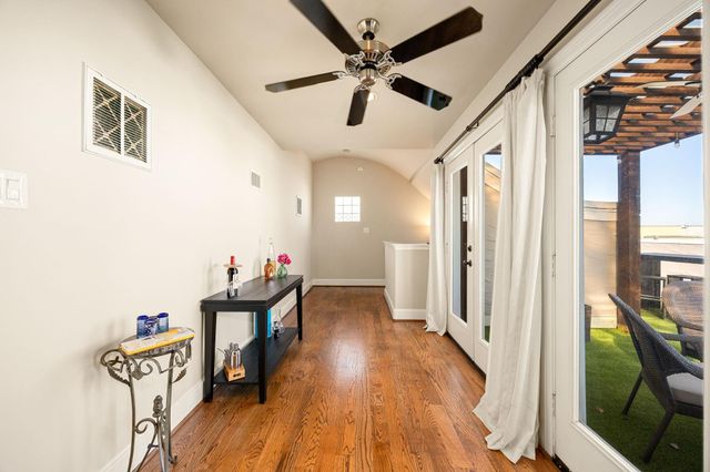 821 Lester Street, Houston, TX 77007