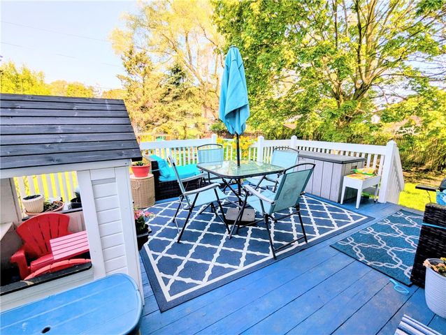 19 Towngate Road, Greece, NY 14626