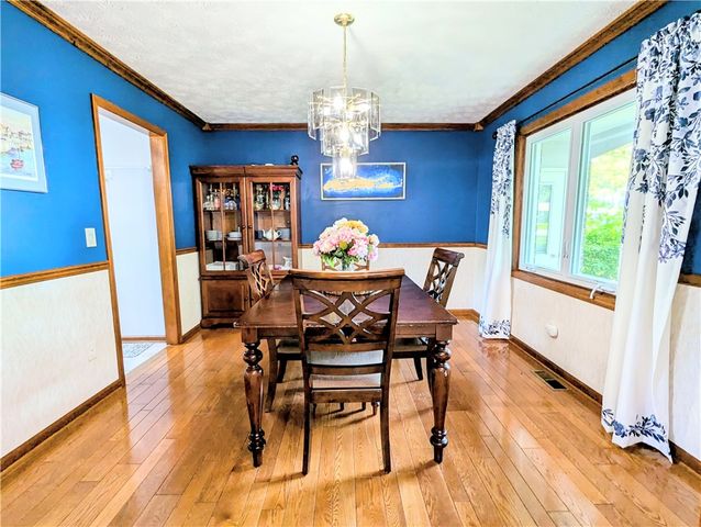 19 Towngate Road, Greece, NY 14626