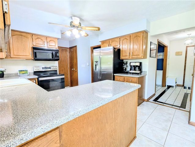 19 Towngate Road, Greece, NY 14626