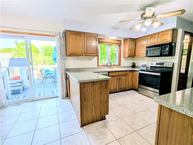 19 Towngate Road, Greece, NY 14626