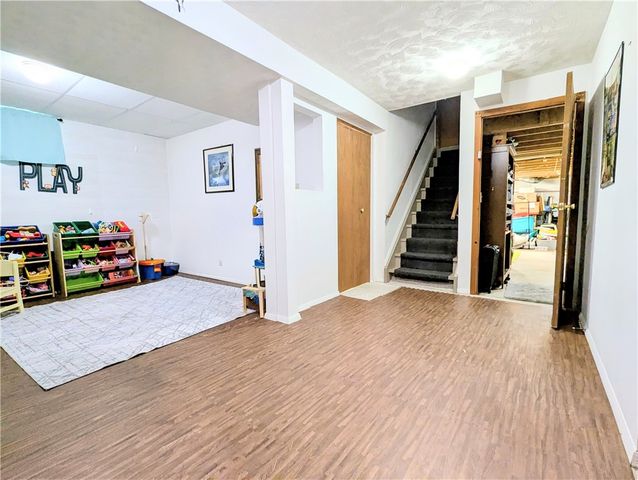 19 Towngate Road, Greece, NY 14626