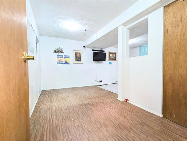 19 Towngate Road, Greece, NY 14626