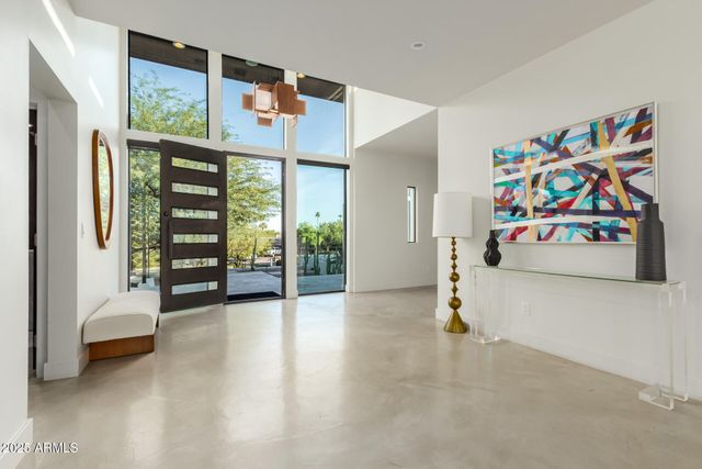 6636 N 48TH Street, Paradise Valley, AZ 85253