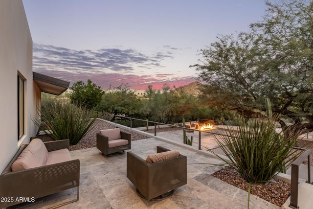 6636 N 48TH Street, Paradise Valley, AZ 85253