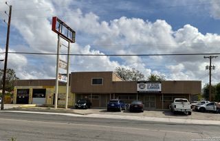 1414 N Zarzamora, San Antonio, TX 78207