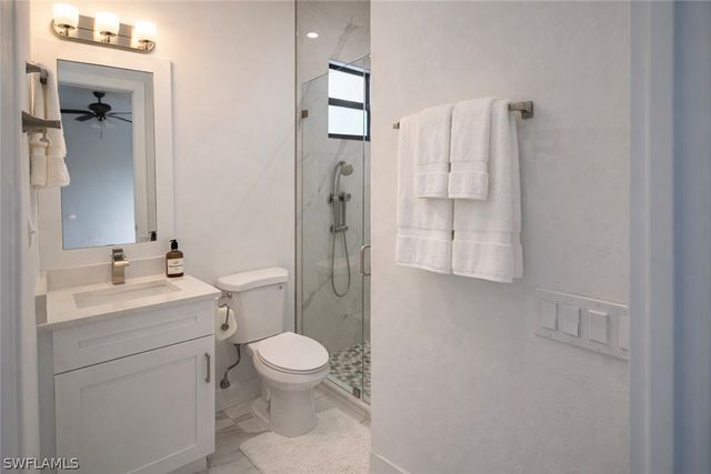 593 39th AVE NW, Naples, FL 34120